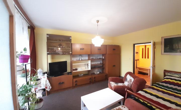 Na predaj 3 izbový byt, 68m2, sídlisko Železníky, Užhorodská ul. - fotografia 1