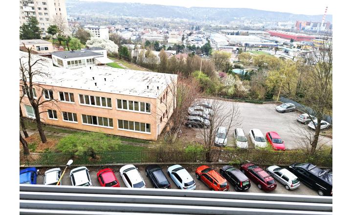 Na predaj 3 izbový byt, 68m2, sídlisko Železníky, Užhorodská ul. - fotografia 9